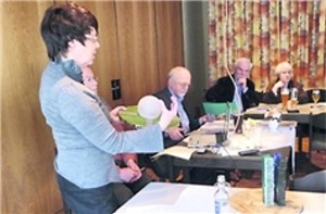 Presseartikel über das Forum Glas Bad Münder